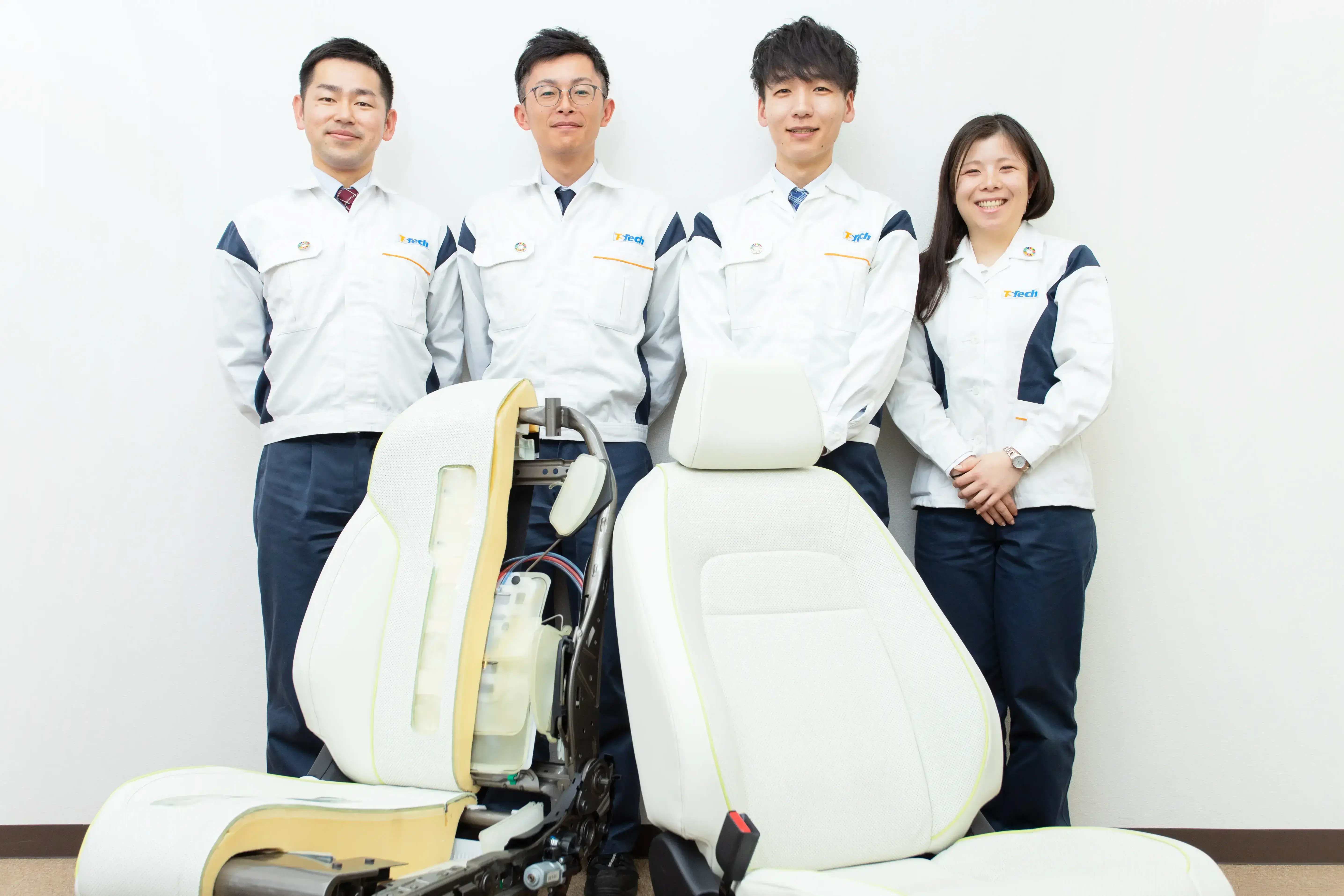 ヘルスケアシートと開発者4名